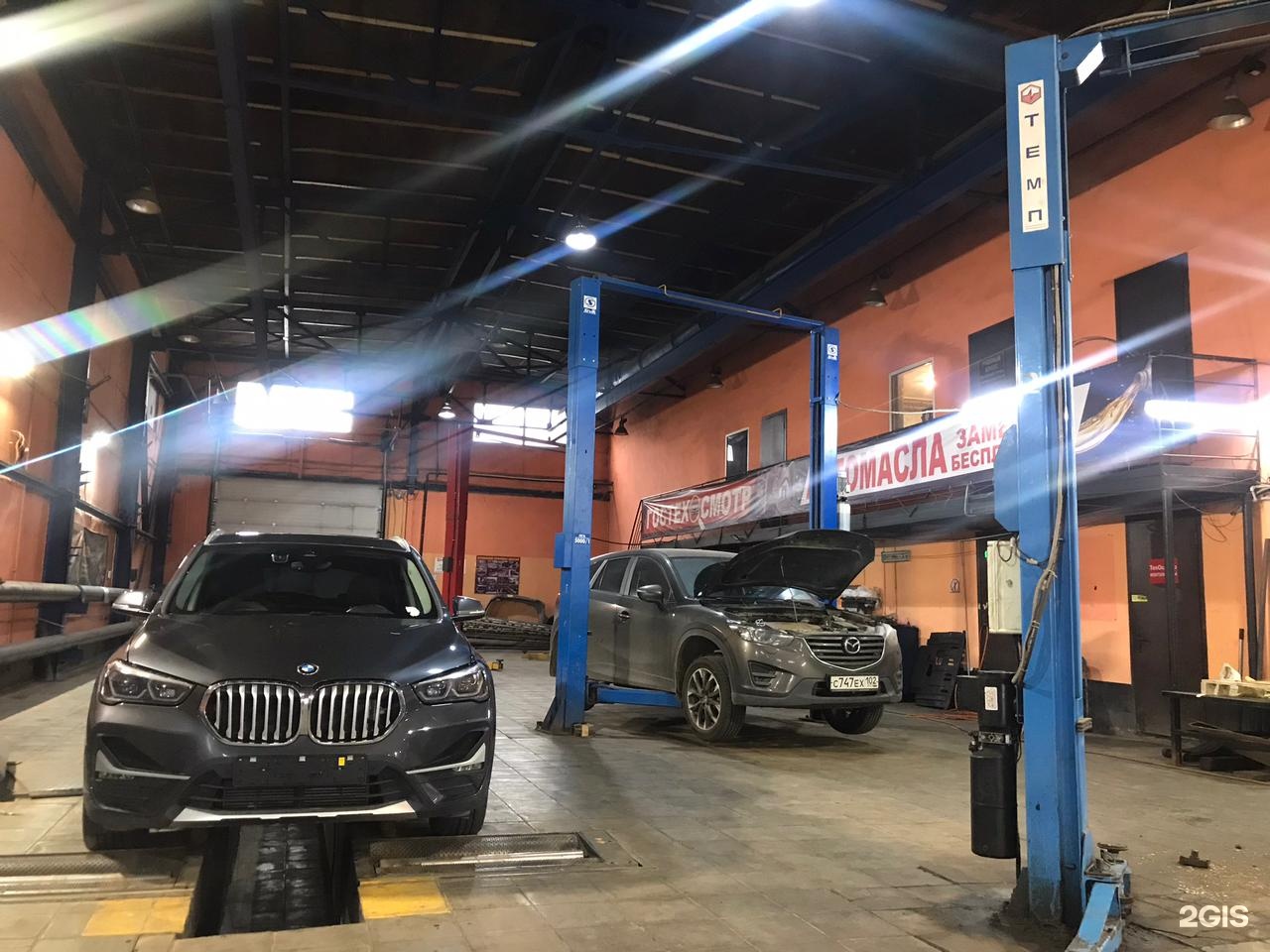 Гараж с подъёмниками